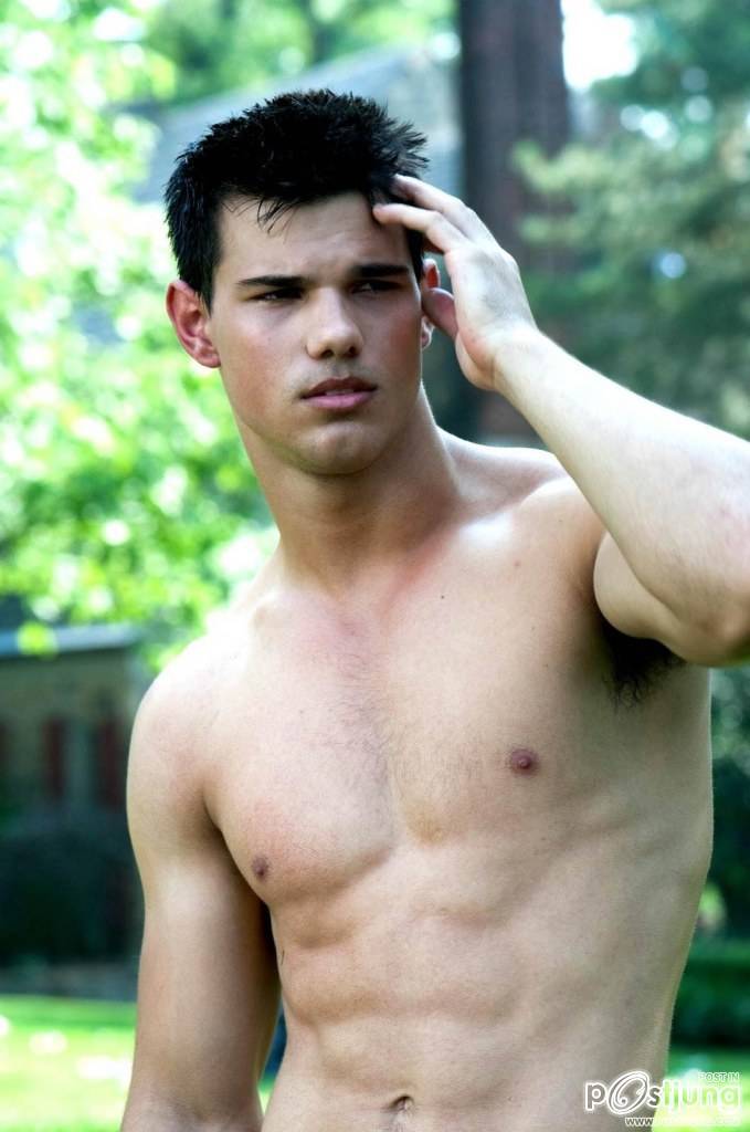 Taylor Lautner กล้ามน่ากัดๆ