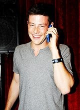 Cory Monteith หรือฟินน์แห่ง Gleeเสียชีวิตแล้ว T^T