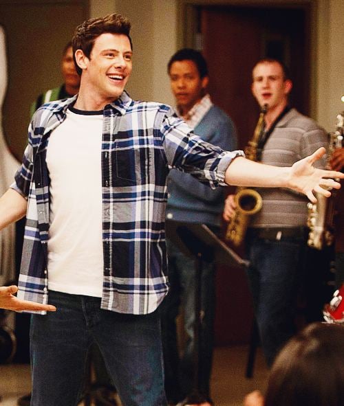 Cory Monteith หรือฟินน์แห่ง Gleeเสียชีวิตแล้ว T^T