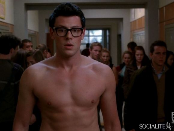 Cory Monteith ดาราซีรีส์ Glee ถูกพบเสียชีวิตในโรงแรมที่แคนาดา