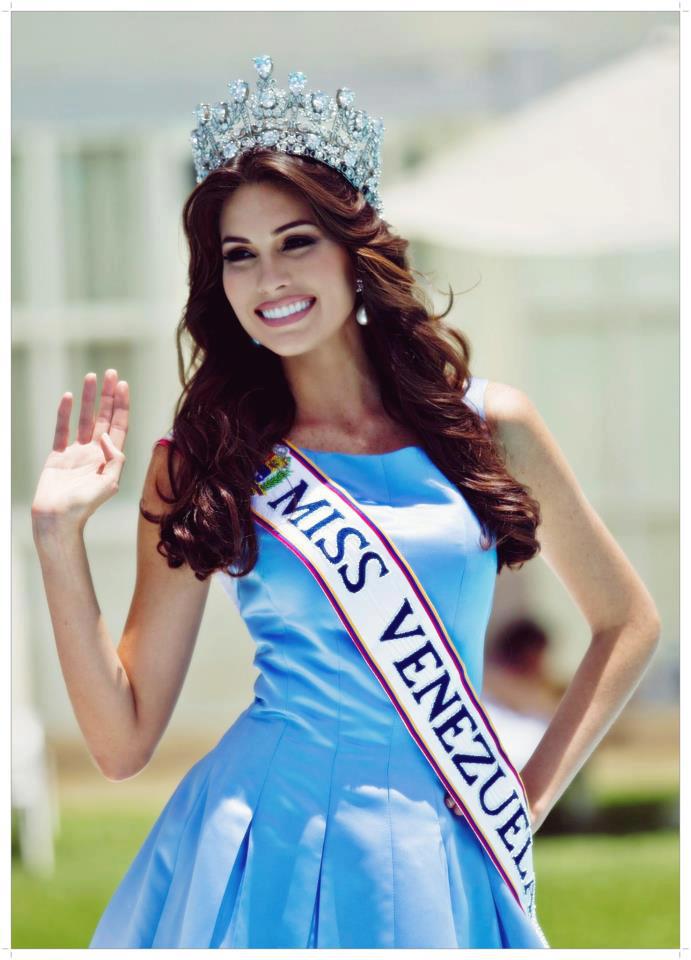 Miss venezuela 2013 คิดว่าเธอจะ win ใหมปีนี้