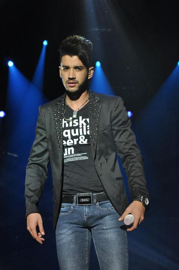 หล่อกระชากใจ..Gusttavo Lima..