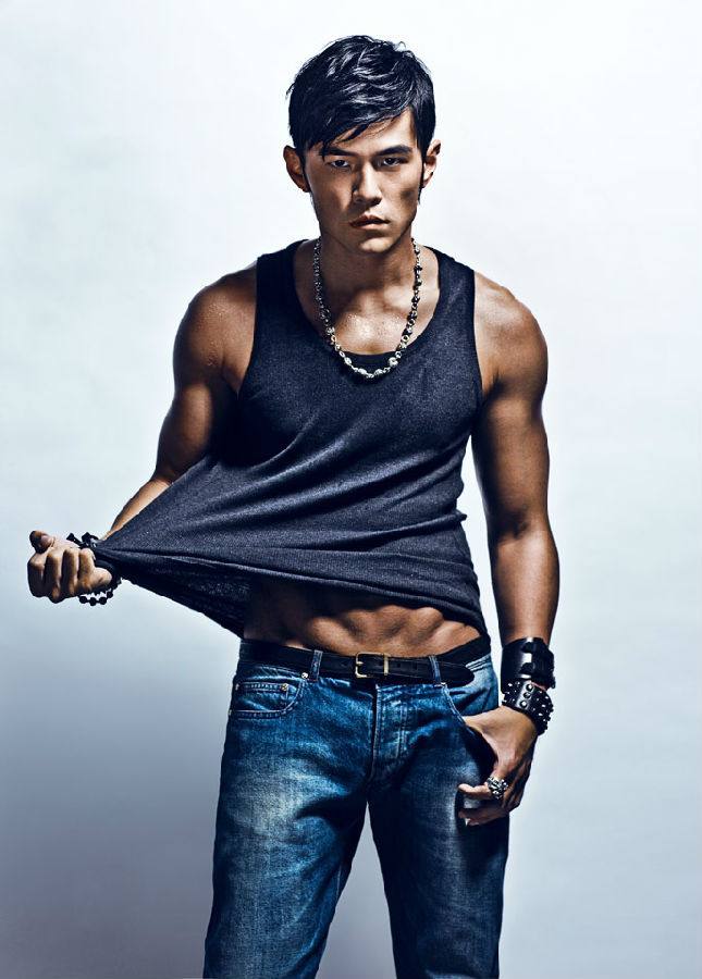 กล้ามล่ำร่างกำยำขนหน้าอกเซ็กซี่ของหนุ่ม Jay Chou จาก Men's Health China กรกฎาคม 2013