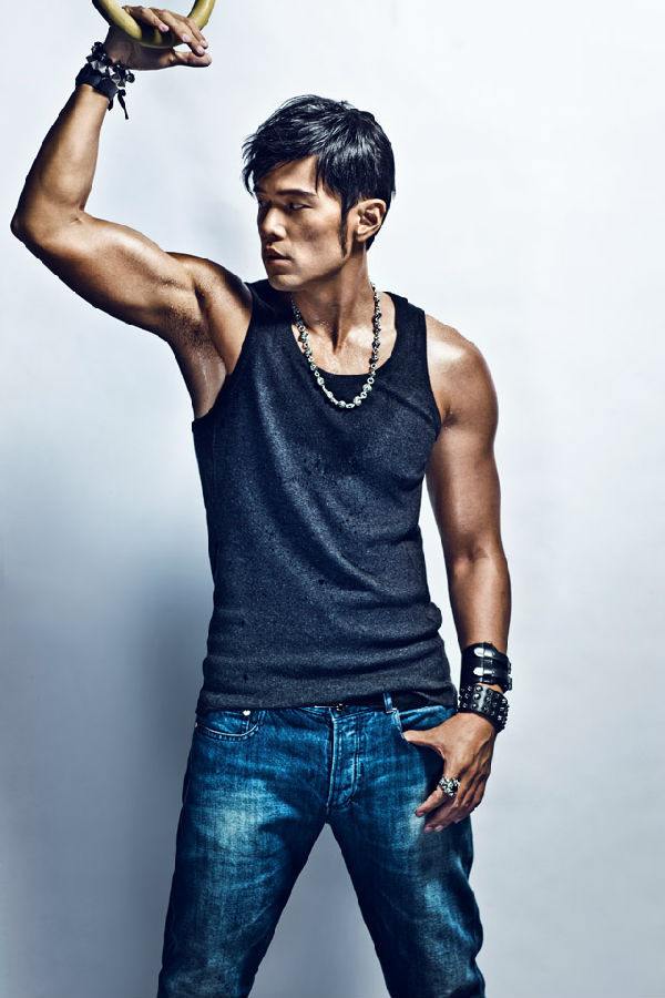 กล้ามล่ำร่างกำยำขนหน้าอกเซ็กซี่ของหนุ่ม Jay Chou จาก Men's Health China กรกฎาคม 2013