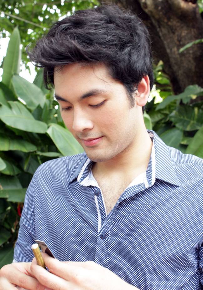 บอม ธนิน  หลินหลานเซ่อ   หล่อแมนแฮนซั่ม!!