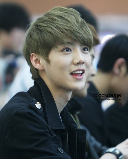 หนุ่มหล่อหน้าใส ลู่หาน EXO-M