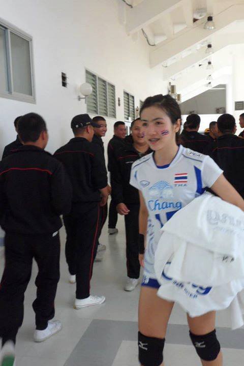 น้องป๊อป นริศรา แก้วมะ นักวอลเลย์บอลยุวชนทีมชาติไทย