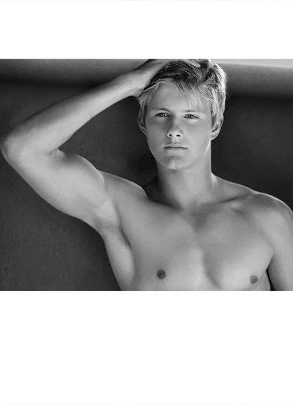 Alexander Ludwig : Abercrombie & Fitch