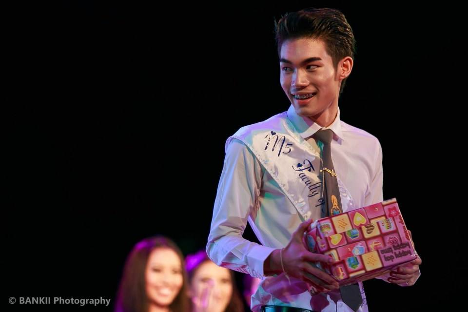 ประมวลภาพ ความเปลี่ยนแปลงของThe University's Freshy Boy&Girl 2013