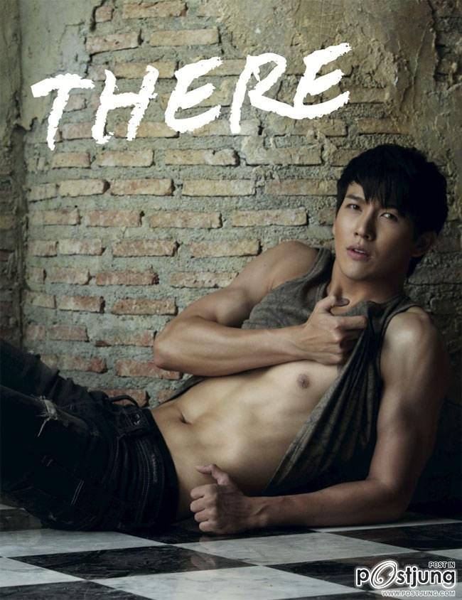 จัดเต็มดีเจ พุฒ oic @Attitude August 2013 แซ่บเว่อร์!!