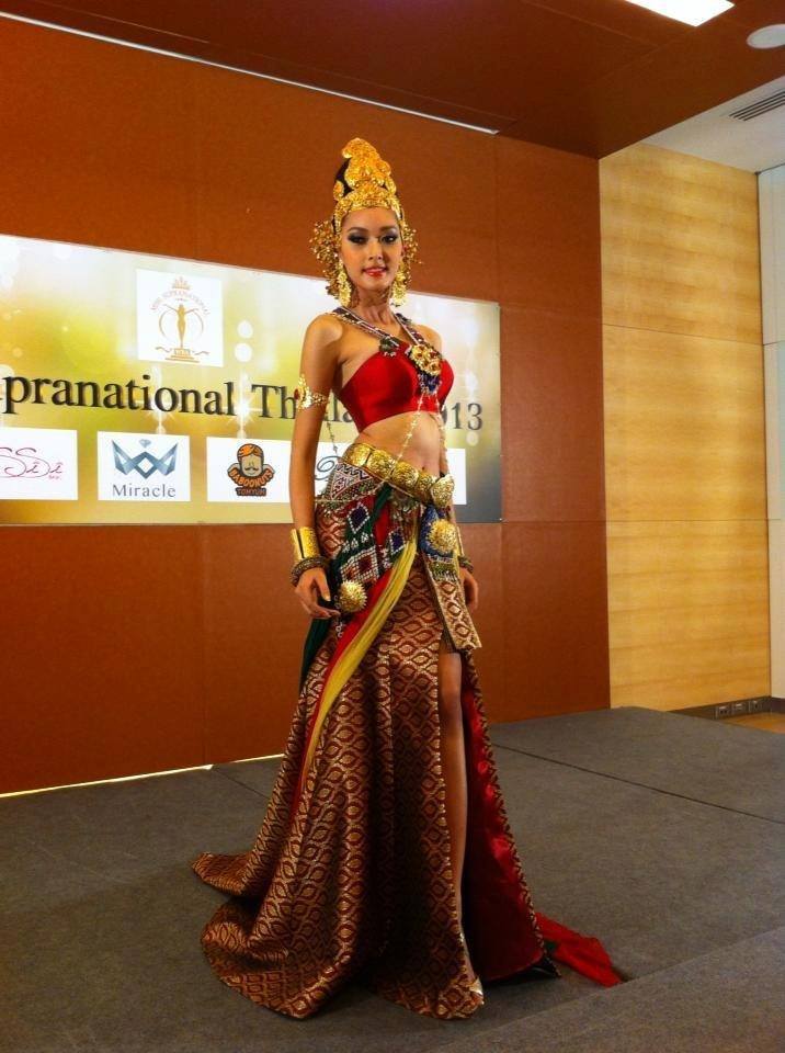 เปิดตัวชุดประจำชาติ miss supranational 2013