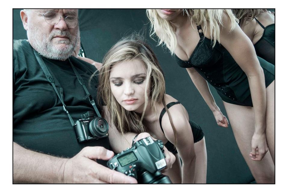 Pirelli Calendar 2014 (Preview Photoshoot)