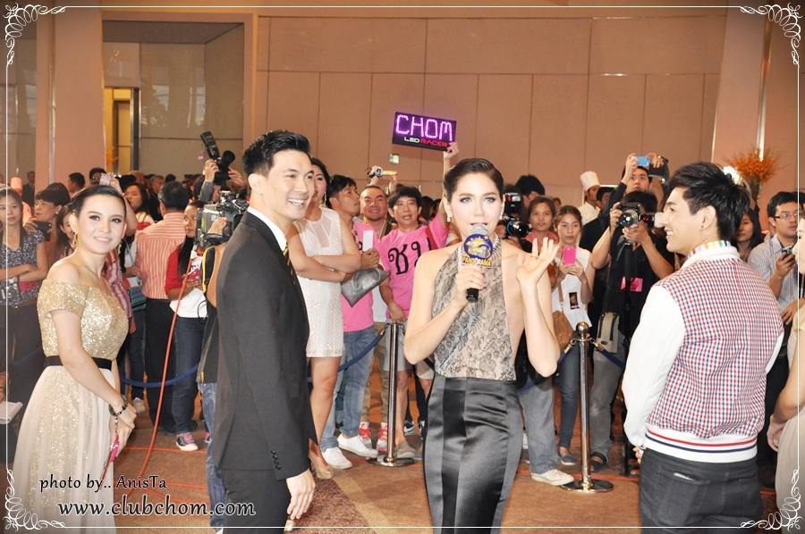 ชมพู่ อารยา สวยสหง่า ตะลืงที่สุดในวันงาน@เปิดวิกสาม ชมภาพ HD By clubchom