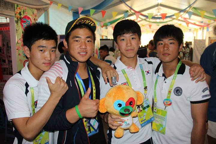 ไปส่องหนุ่มน้อยข้างสนาม Asian Youth Games 2013 กันค่ะ