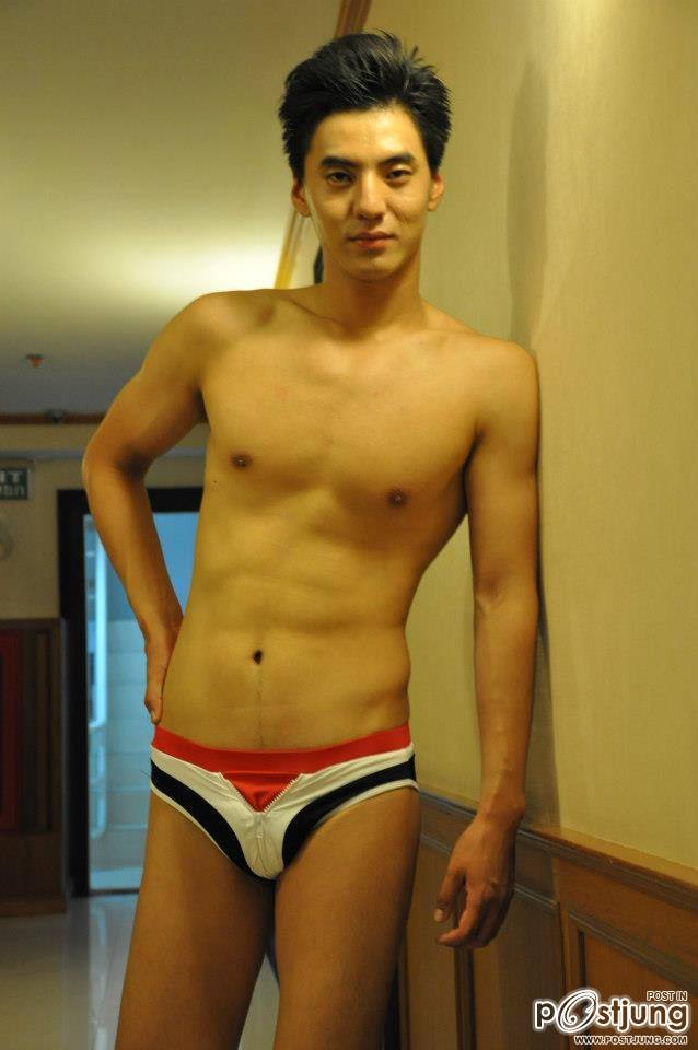 Bilguitei Buyankhishig » “Mr. Mongolia” @ Manhunt International 2012