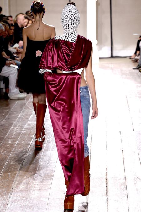 Maison Martin Margiela FALL 2013 COUTURE เริ่ดอลังสวือ