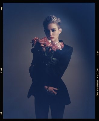 รวมภาพ Photoshoot ล่าสุดของ Miley Cyrus สำหรับอัลบั้มใหม่ของเธอ Bangerz โดยว่ากันว่าอัลบั้มนี้จะมีศิลปินที่มาร่วมงานกับเธอ