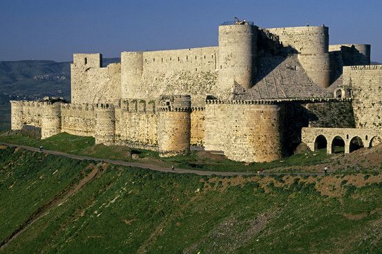 ปราสาทหลังหนึ่งในซีเรียตั้งแต่คริสต์ศตวรรษที่12