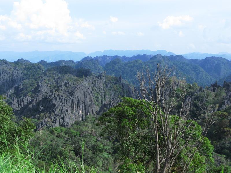 ธรรมชาติอันงดงามในประเทศลาว