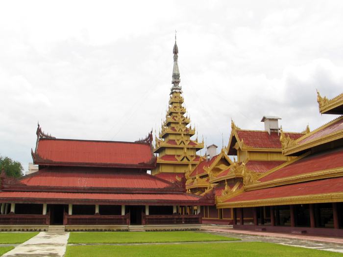 พระราชวังมัณฑะเลย์ พระราชวังที่สวยที่สุดแห่งหนึ่งในเอเชีย