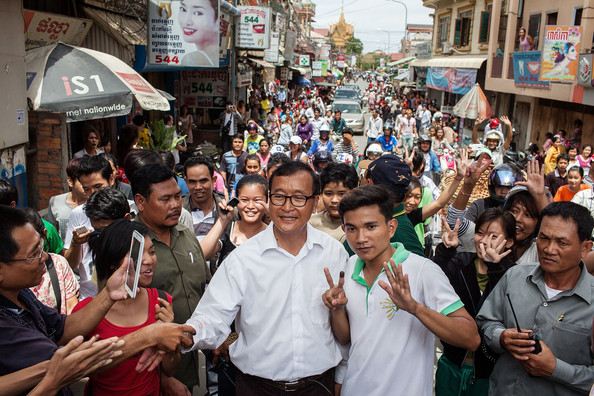 คุณ สม รังสี ผู้นำพรรคกู้ชาติกัมพูชา หรือ CNRP