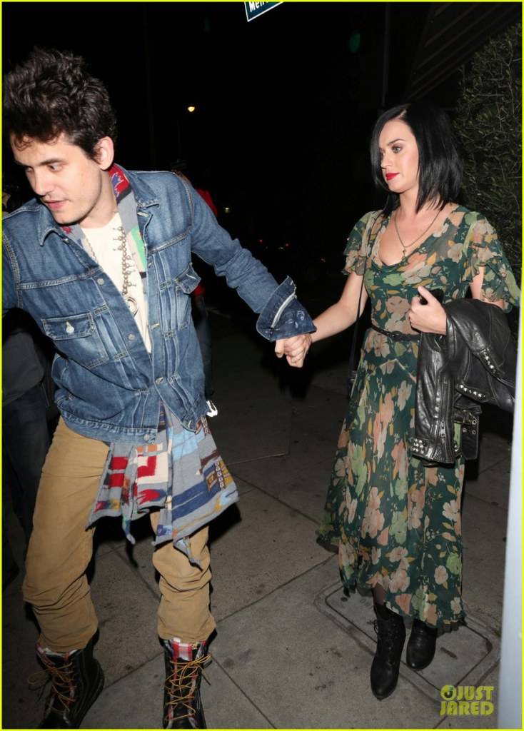 ภาพน่ารักของ Katy Perry กับ John Mayer ในงานประกาศผลรางวัลแกรมมี่