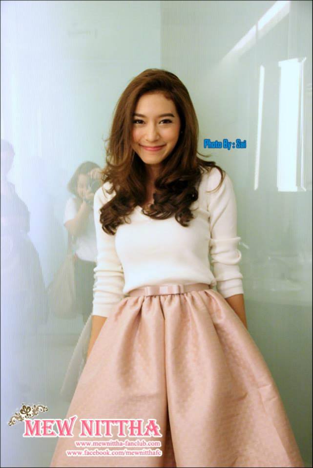 มิว นิษฐา สวย ขาว ตัวเล็ก