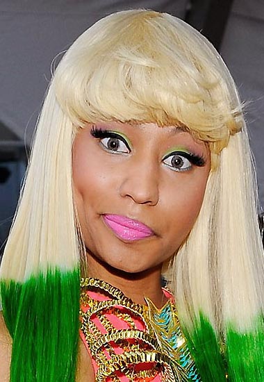 Nicki Minaj กับเมคอัพที่..................