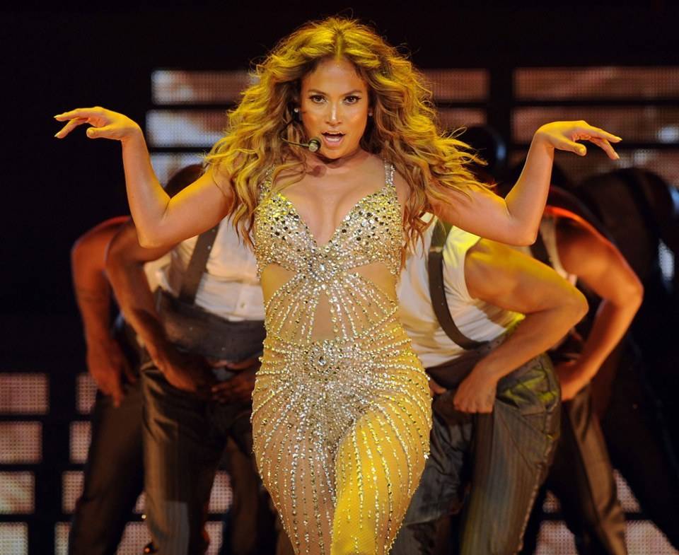 รูป Jennifer Lopez บนเวทีคอนเสิร์ต