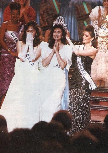 Miss Universe 1988 Porntip Nakhirunkanok