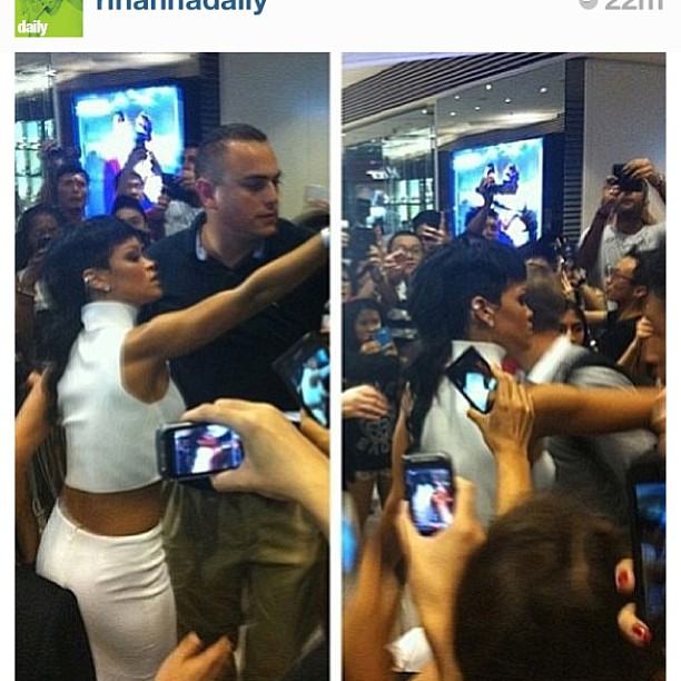 นักร้องสาวระดับโลก >>>>> 'ริฮานนา >>>> 'Rihanna มาประเทศไทย ด้วยเครื่องบินส่วนตัว เที่ยวที่ป่าตอง.ภูเก็ตเป็นที่แรก