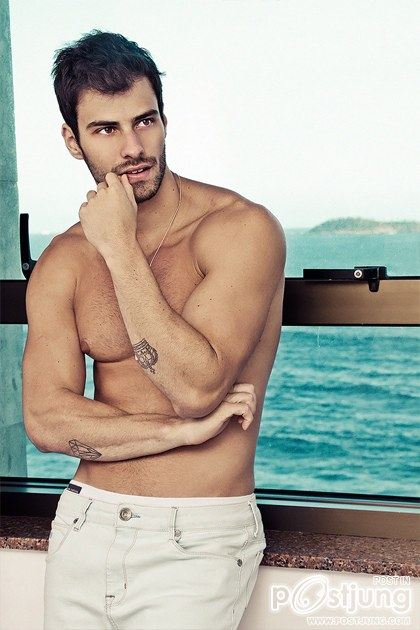 Lucas Malvacini for Hugo Gloss