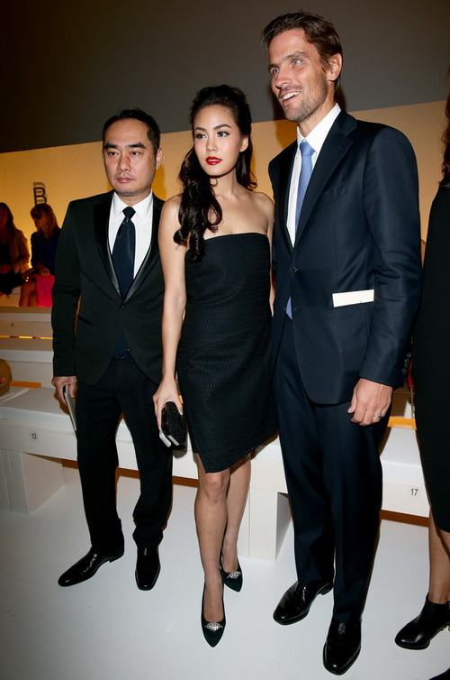 มาดามเจนี่ อัศวเหม กับรูป chic chic สวยๆเริ่ดๆ ที่งาน Milan Fashion Week ที่ Italy จ้า