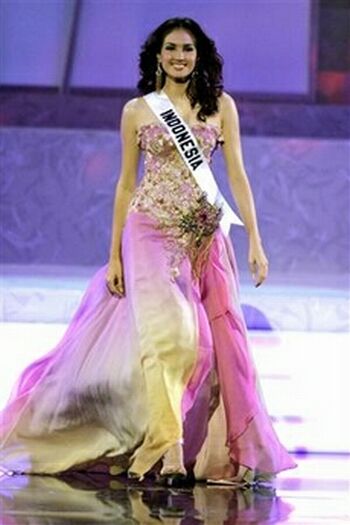 Nadine Chandrawinata-Miss Indonesia 2006