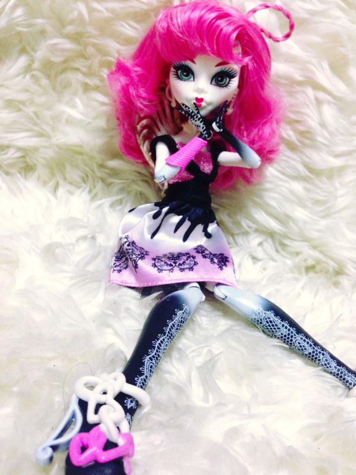 Monsterhigh ตุ้๊กตาสายพันธุ์ใหม่