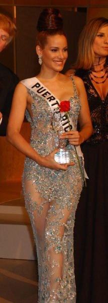 Isis Marie Casalduc-Miss Puerto Rico 2002