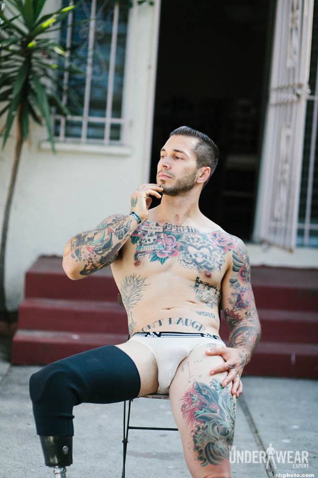 Alex Minsky สุดยอดนายแบบ พิการไร้ขา