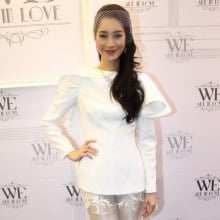 ฉัตร ปริยฉัตร สวยแซ่บเว่อร์@ เดินแบบชุดแต่งงาน นิตยสาร WE  WE Are In Love 