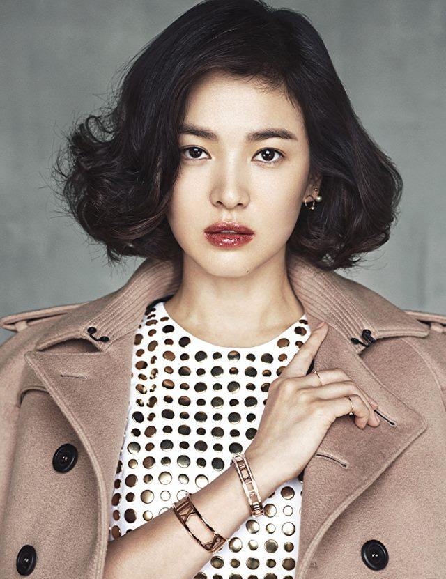 Song Hye Kyo @ Harper’s Bazaar Korea October 2013