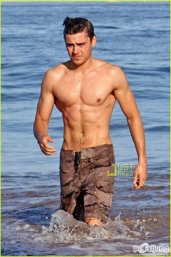 Zac Efron หล่อล่ำ