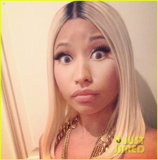 Nicki Minaj นมหรือหัวเด็กคะ??? แซ่บ!!!!