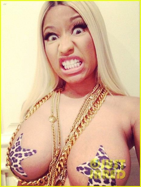 Nicki Minaj นมหรือหัวเด็กคะ??? แซ่บ!!!!