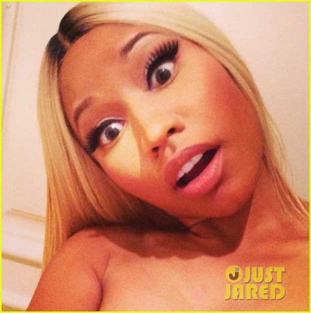 Nicki Minaj นมหรือหัวเด็กคะ??? แซ่บ!!!!