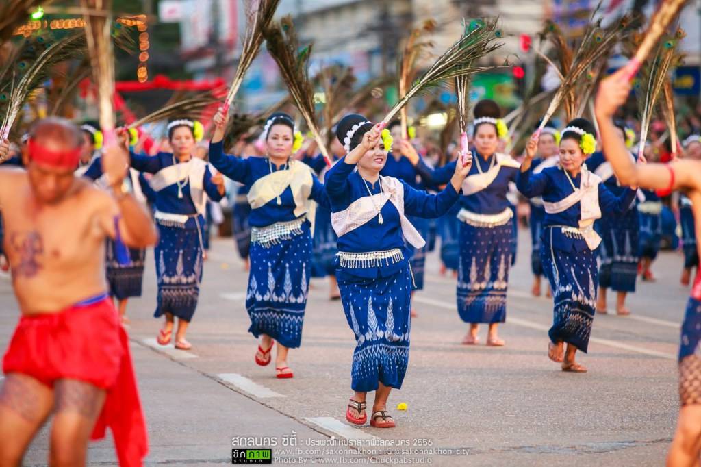 Sakon Nakhon Wax Castle Festival 2013