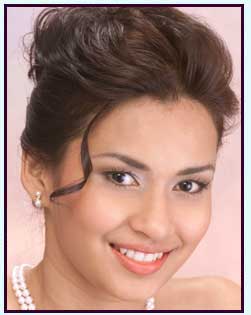 Miss Thailand 2001-Varinthorn Phadoongvithee