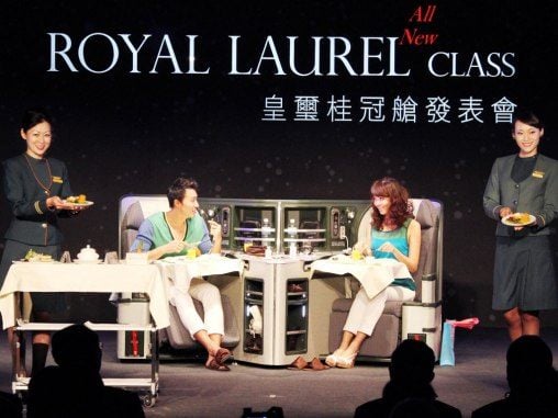 Royal Laurel Class หรือชั้นBusiness เนื่องจากสายการบินนี้ไม่มีชั้นFirst ชั้นนี้จึงหรูที่สุดจ้า