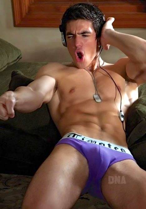 Steve Grand