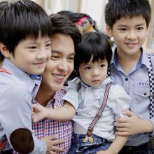 วันเฉลิม 4 รุ่น น้องเมลิค น้องแม็ค น้องยอร์ช เจมส์ จิรายุ รวมตัว น่ารักสุด