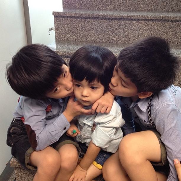 วันเฉลิม 4 รุ่น น้องเมลิค น้องแม็ค น้องยอร์ช เจมส์ จิรายุ รวมตัว น่ารักสุด