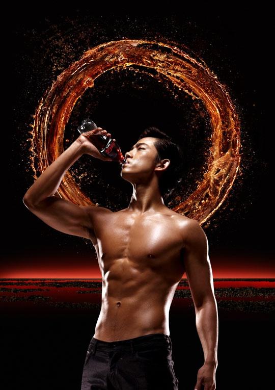 Taecyon 2PM Six Pack